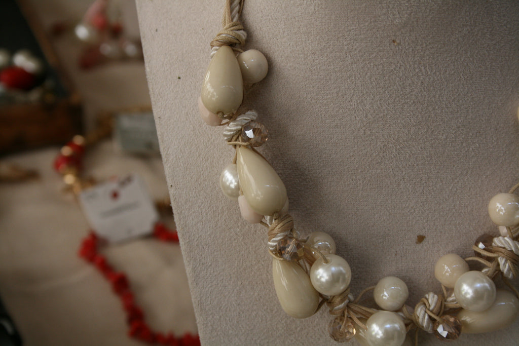 Collana artigianale con perle 