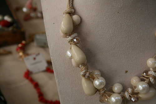 Collana artigianale con perle 